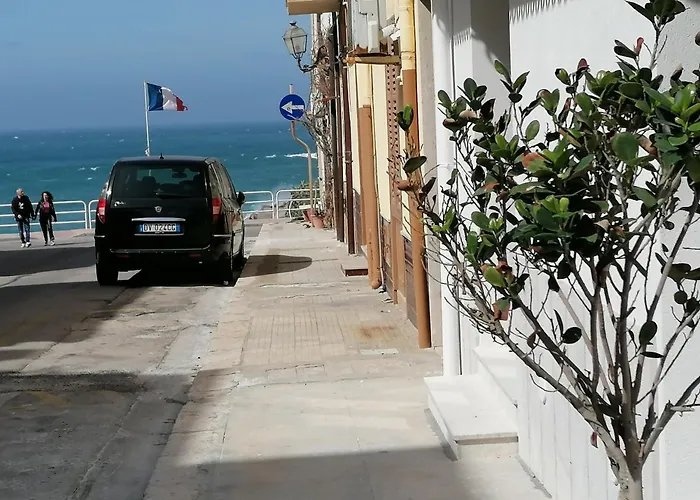 Terra Sinus House 公寓 *