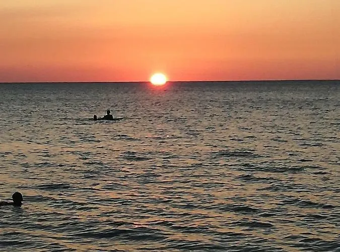 Terra Sinus House 公寓 *